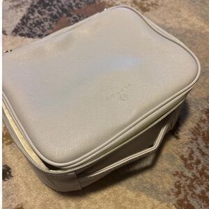 Vlando Cream Travel Jewelry Case